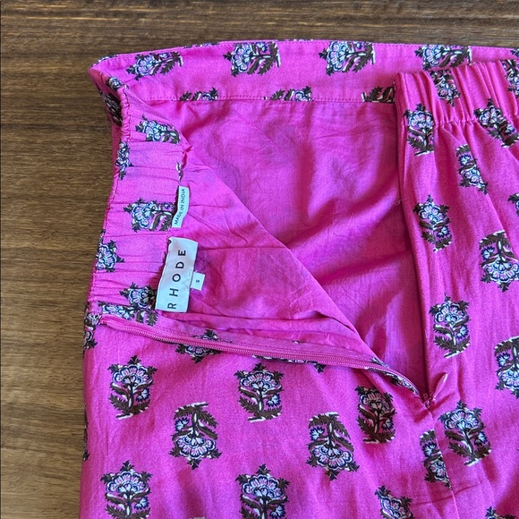 Rhode Printed Drape Mini Skirt Pink
Floral - Picture 7 of 10